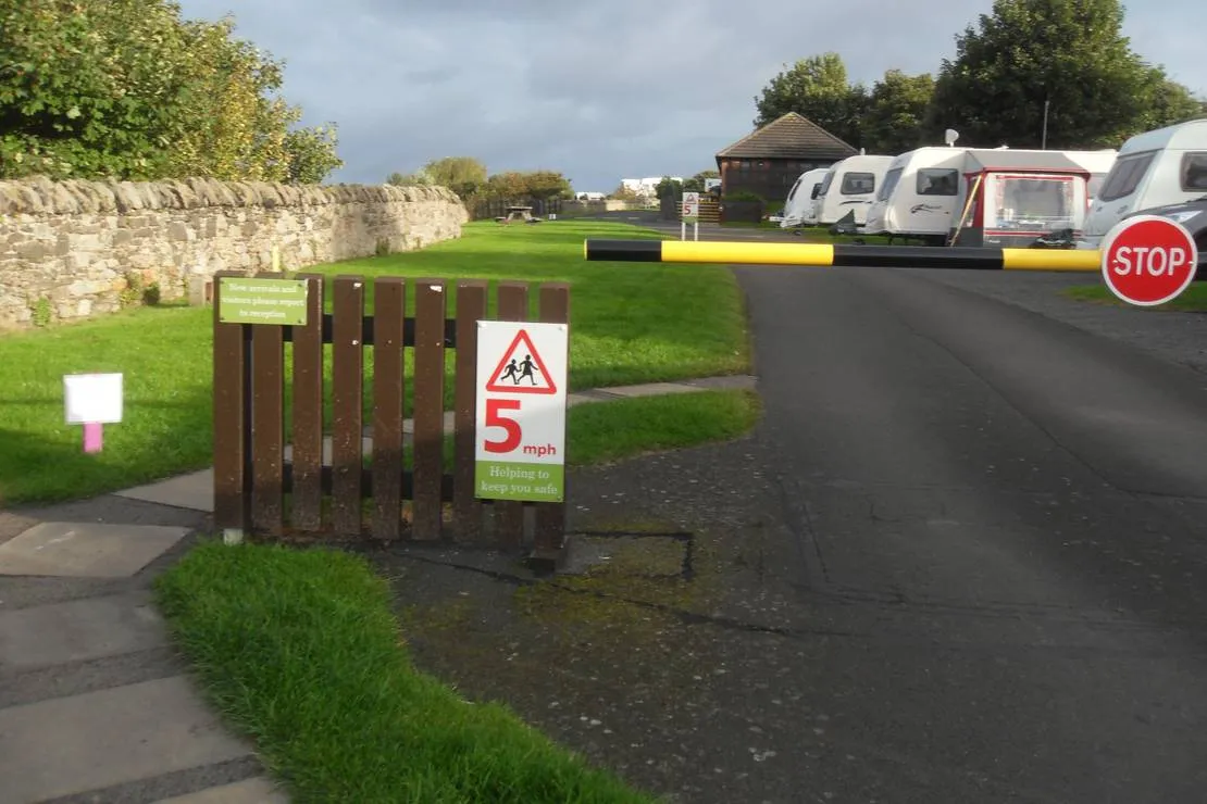 berwick-seaview-caravan-club-site-berwick-upon-tweed-tssyb
