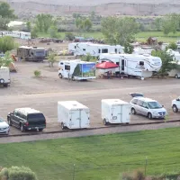 dukes-slickrock-campground-rv-park-hanksville-jtsfe