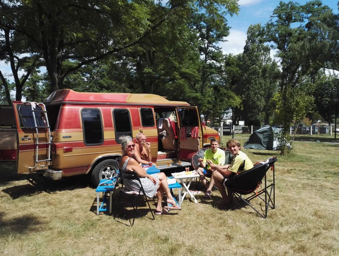 camping-de-l-ile-cosne-sur-loire-nievre-tirtv