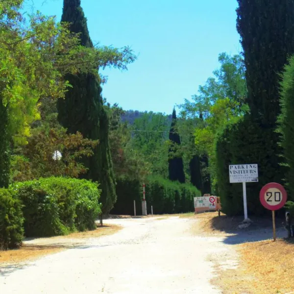 camping-aire-naturelle-belle-de-mai-hyeres-esqlx
