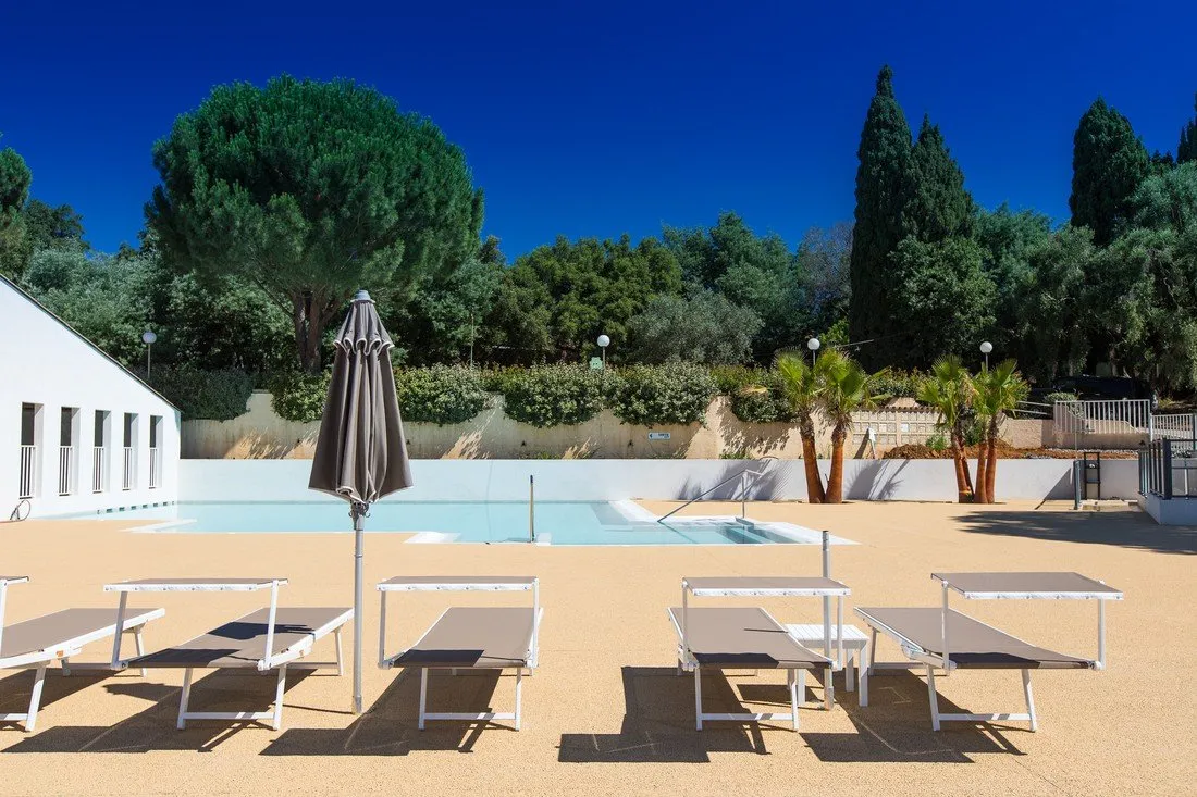 de-berard-domaine-de-miremer-la-garde-freinet-3x1k0