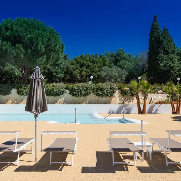 de-berard-domaine-de-miremer-la-garde-freinet-3x1k0