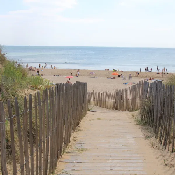 campeole-les-amis-de-la-plage-le-bois-plage-en-re-charente-maritime-r4vb6