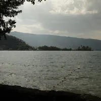 le-lac-talloires-haute-savoie-hnsgo