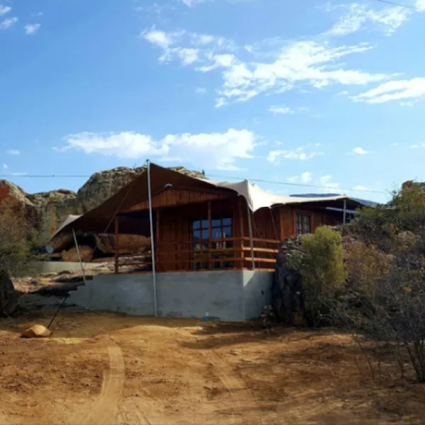 de-pakhuys-glamp-and-camp-clanwilliam-road-clanwilliam-u9rko