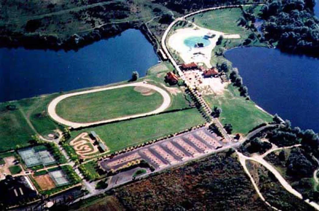 les-rives-de-thiers-thiers-puy-de-dome-sf3gh