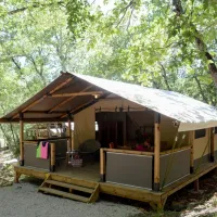 le-parc-st-paul-en-foret-yxzu3