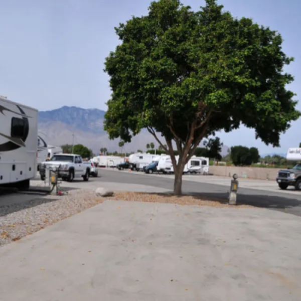 Palm Springs Oasis RV Resort