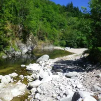 les-rives-de-lardeche-mayres-ardeche-4kxse