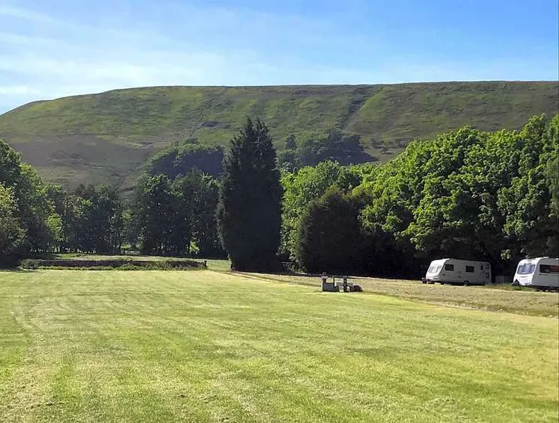 newfold-farm-campsite-hope-valley-pnphg