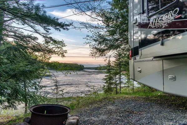 shore-hills-campground-boothbay-bczle