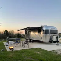 the-range-vintage-trailer-resort-ennis-msp0r