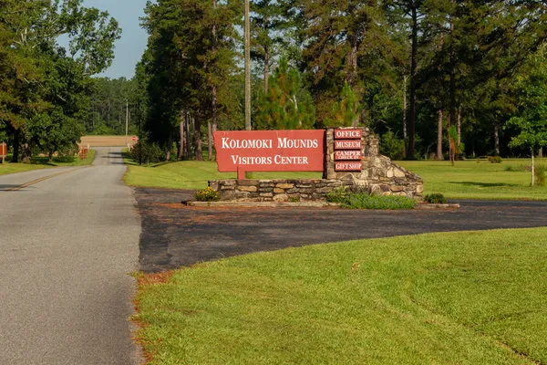 kolomoki-mounds-state-park-blakely-kgn1l