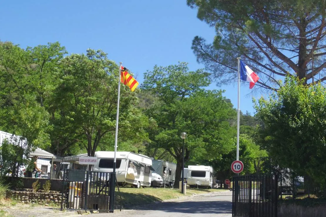 camping-municipal-la-pinede-les-mees-iejhg