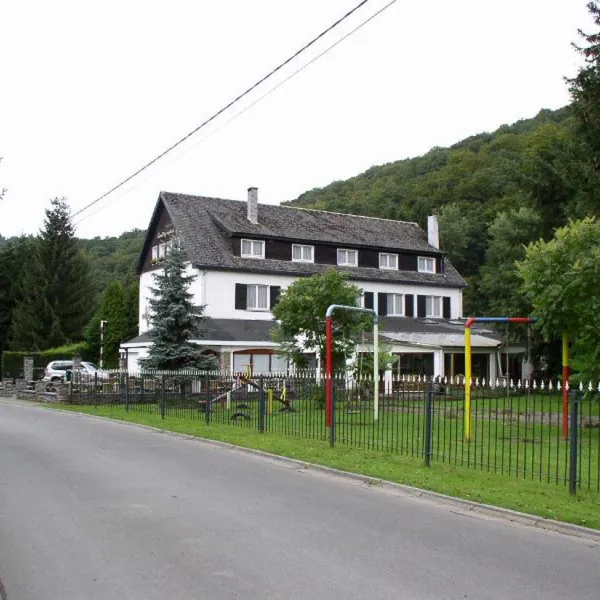 les-nymphes-la-roche-la-roche-en-ardenne-1cddo