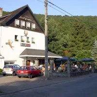 les-nymphes-la-roche-la-roche-en-ardenne-udfpk