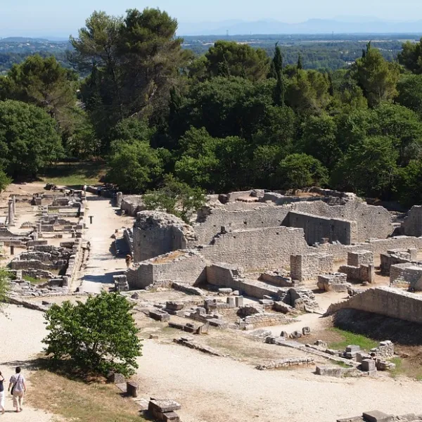 a-la-ferme-du-vieux-chemin-darles-st-remy-de-provence-bouches-du-rhone-evewa