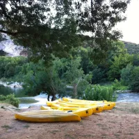 lile-sur-mezelet-vallon-pont-darc-ardeche-74uey