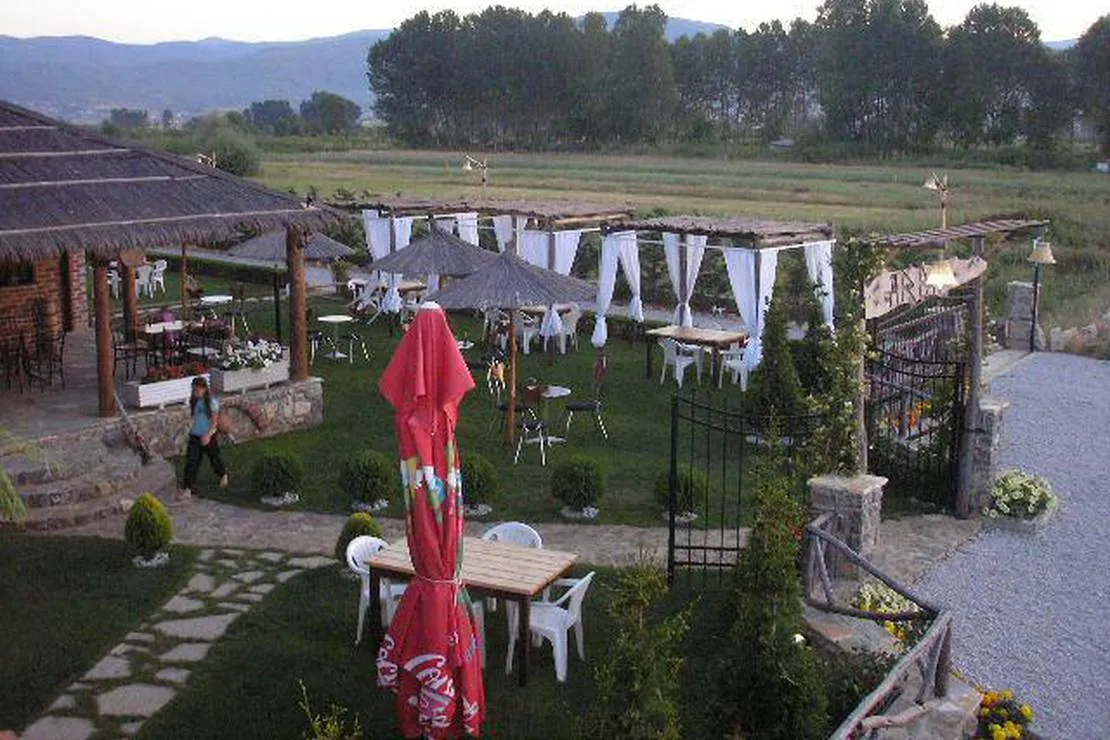camping-arbi-pogradec-4cban
