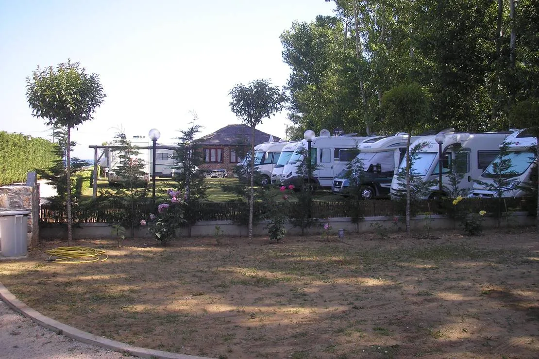camping-arbi-pogradec-ifk1z