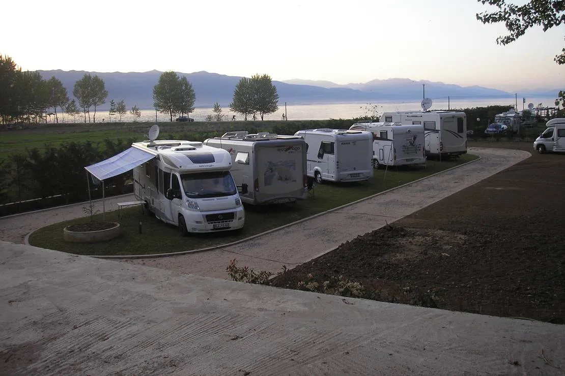 camping-arbi-pogradec-mes9j