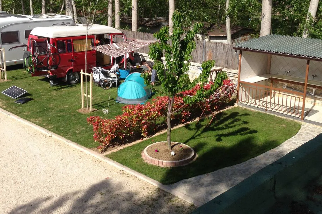 camping-arbi-pogradec-pyqnq