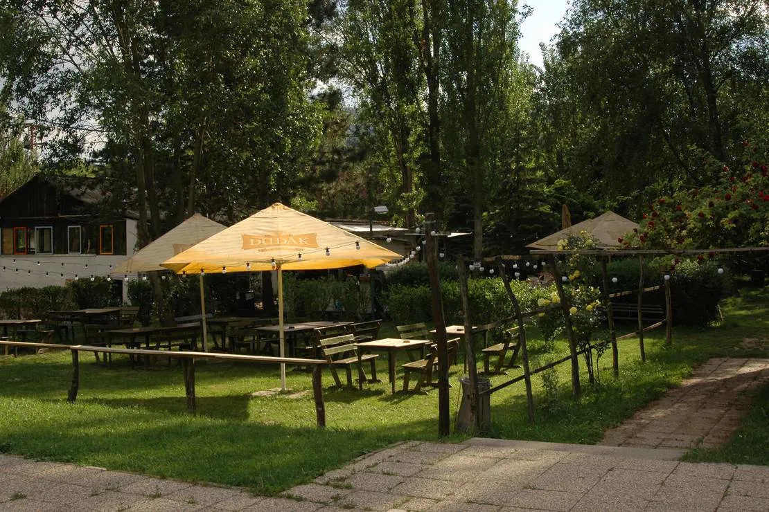 danube-camping-tahitotfalu-x7l94