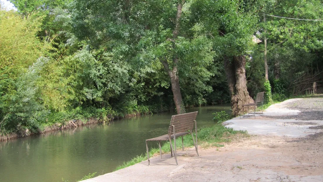 arc-en-ciel-aix-en-provence-bouche-du-rhone-se1lq