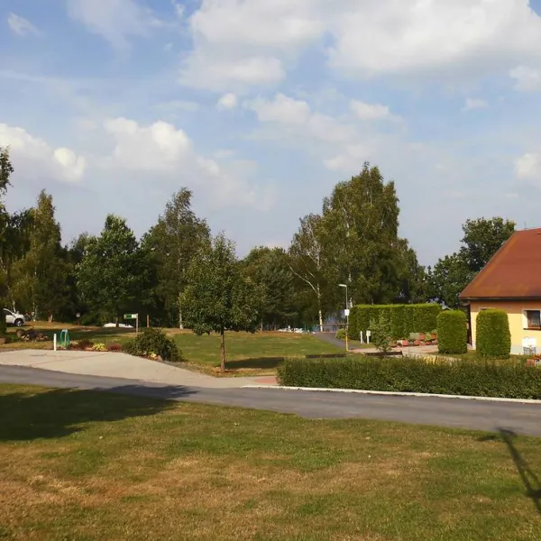 camping-am-see-vaclav-cheb-podhrad-dlycl