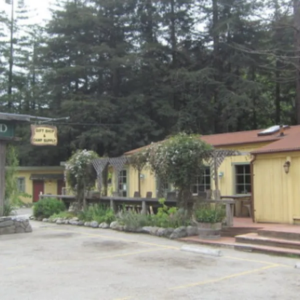 fernwood-resort-big-sur-c3ovq