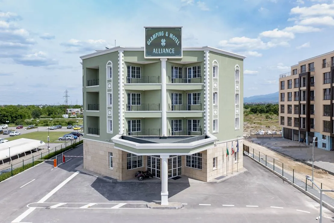glamping-motel-alliance-plovdiv-h4w9g