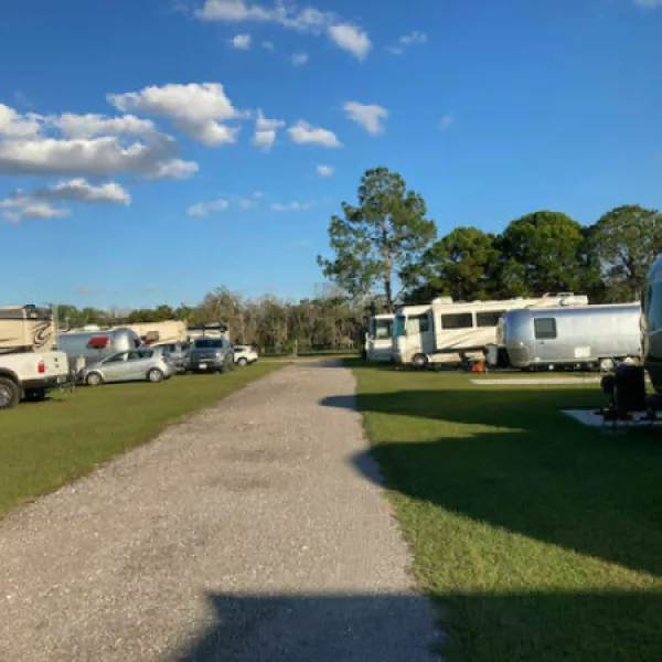travelers-rest-resort-dade-city-y45p3