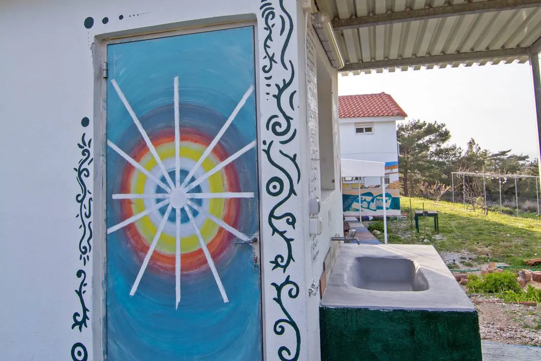 drolma-ling-theologos-village-fzuqy