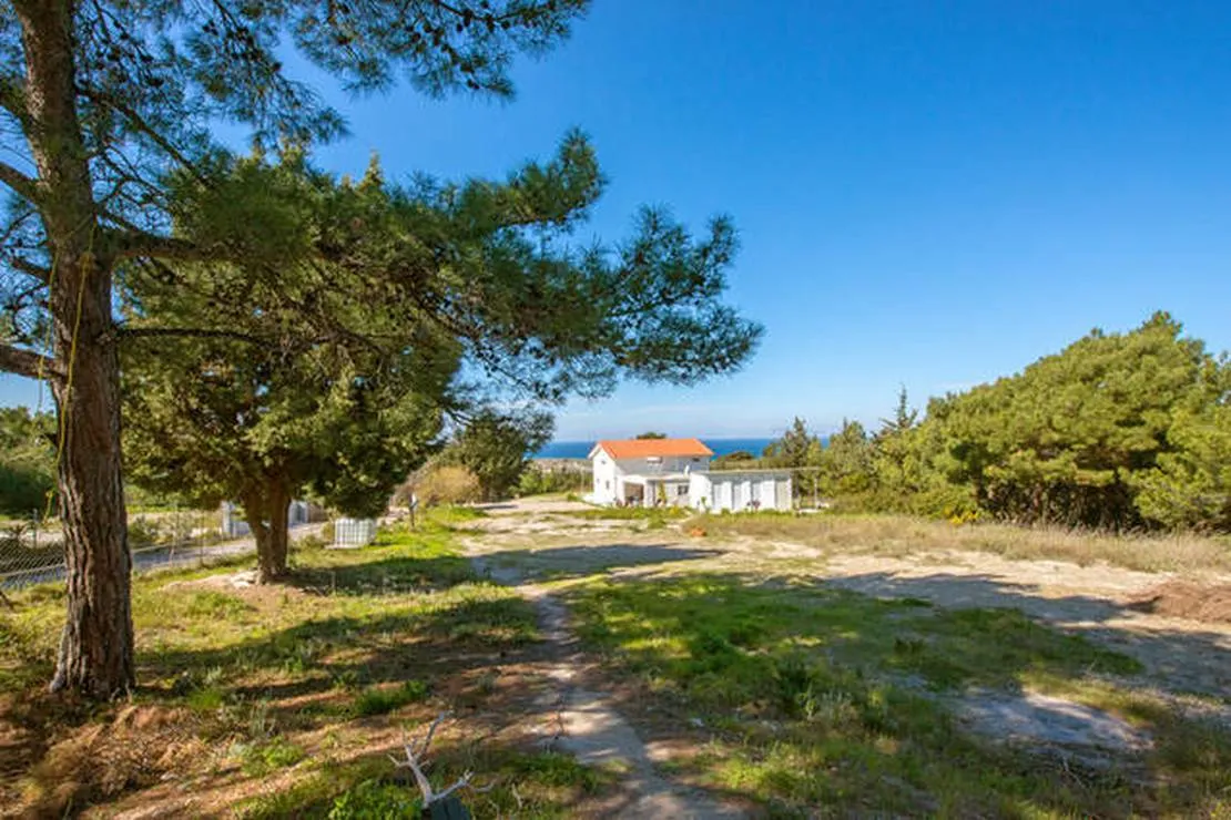 drolma-ling-theologos-village-ujxcf