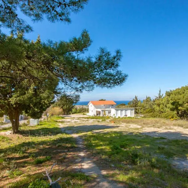 drolma-ling-theologos-village-ujxcf