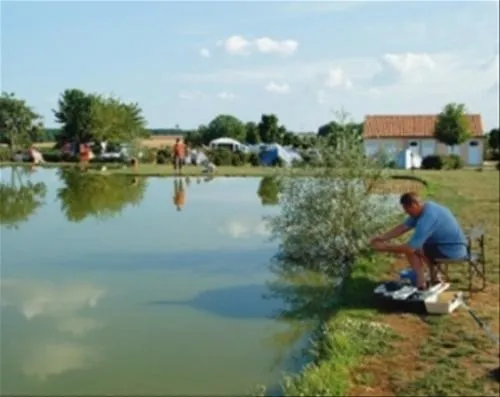 le-futuriste-st-georges-les-baillargeaux-vienne-z23bb
