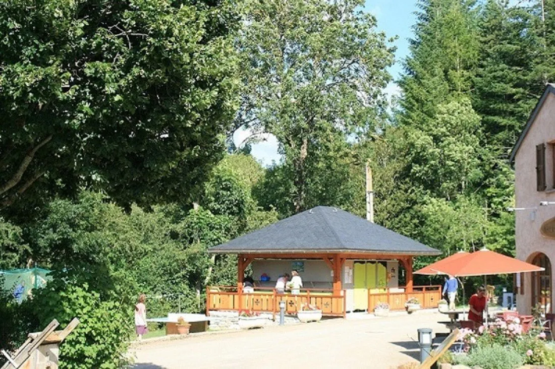 la-cascade-meyrueis-lozere-ebnob