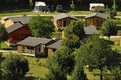 la-cascade-meyrueis-lozere-shwpw