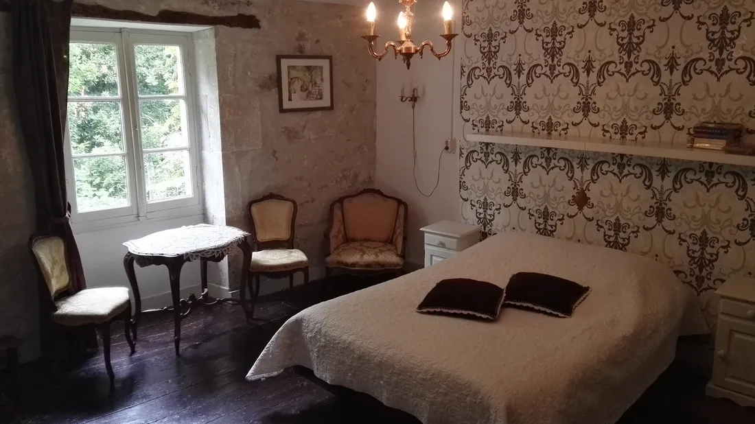 le-petit-mas-dile-st-germain-de-confolens-vz5hw