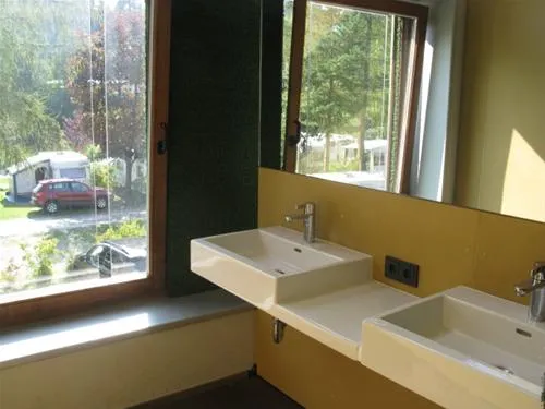 ferienparadies-natterer-see-natters-x7p8w