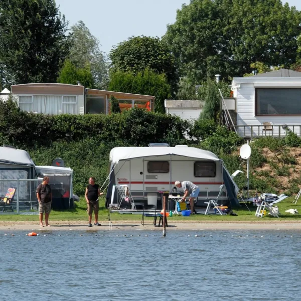 camping-de-maasterp-appeltern-acruk