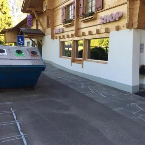 camping-manor-farm-interlakenthunersee-4vid1