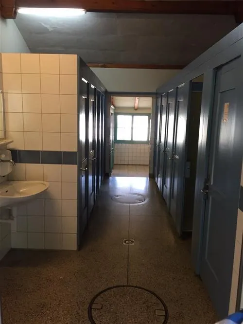 camping-manor-farm-interlakenthunersee-eb2np