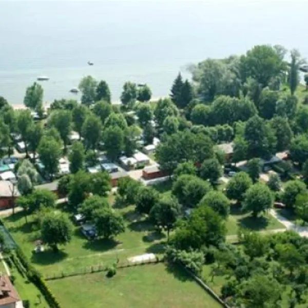 campeggio-lido-holiday-inn-dormelletto-ian43