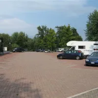 campeggio-lido-holiday-inn-dormelletto-oifgu
