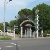 campeggio-lido-holiday-inn-dormelletto-uhsft