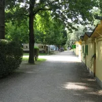 campeggio-lido-holiday-inn-dormelletto-xbcev