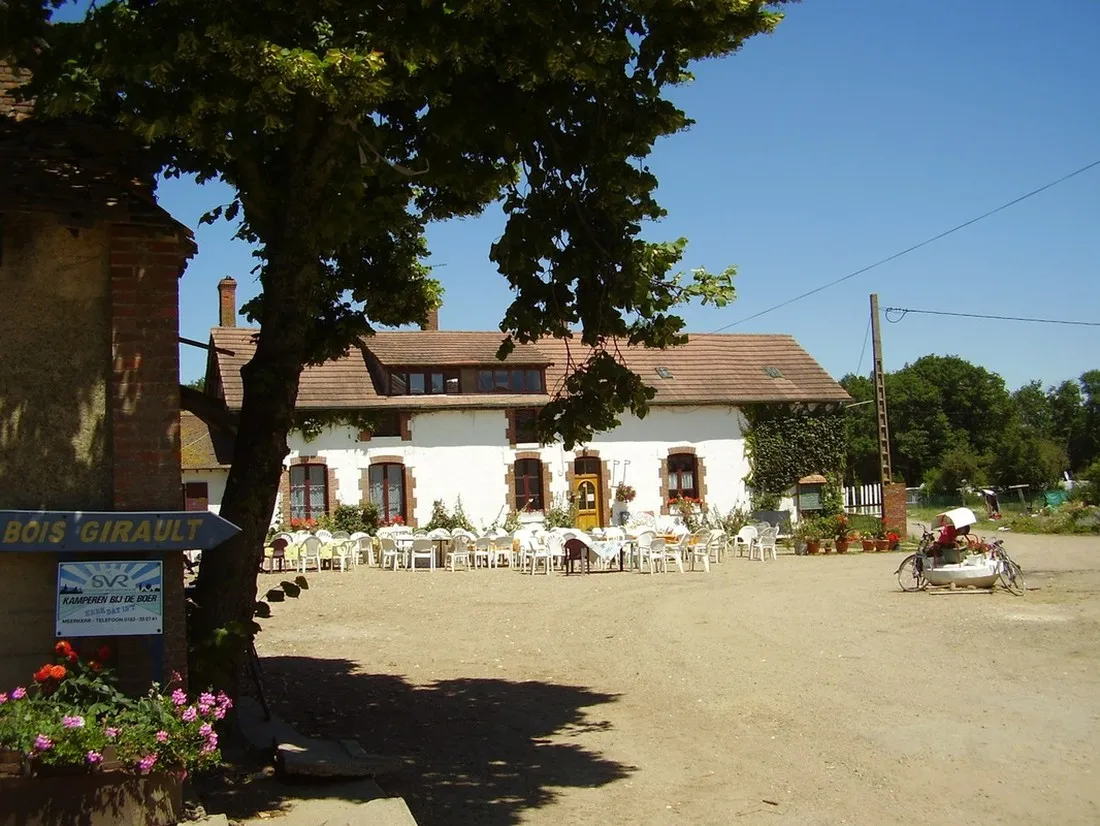 camping-bois-girault-arrabloy-2eq4u