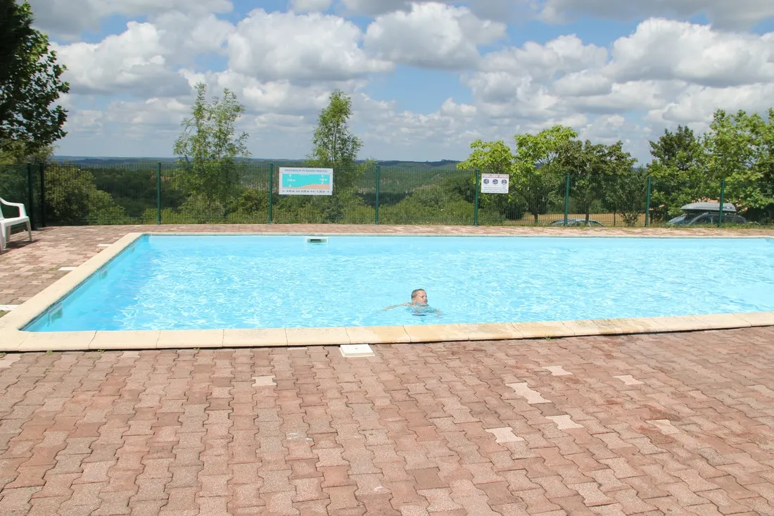 camping-les-graves-saint-pierre-lafeuille-ey0eh