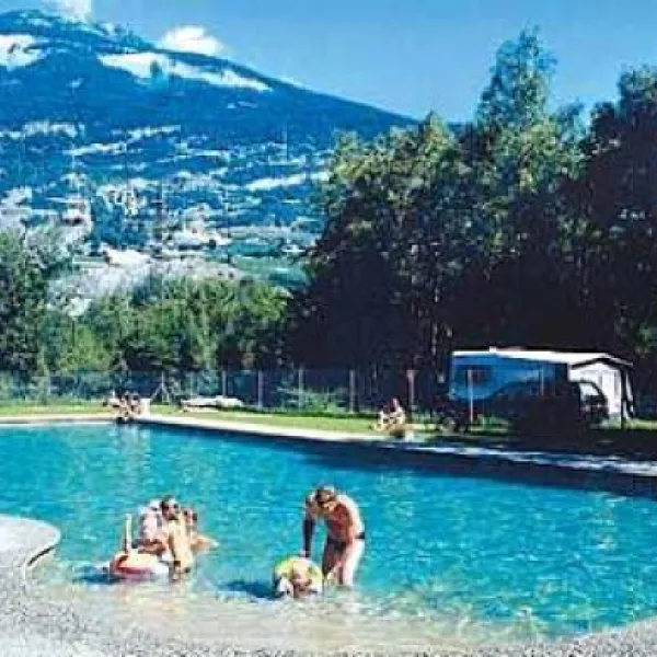 Camping  Monument